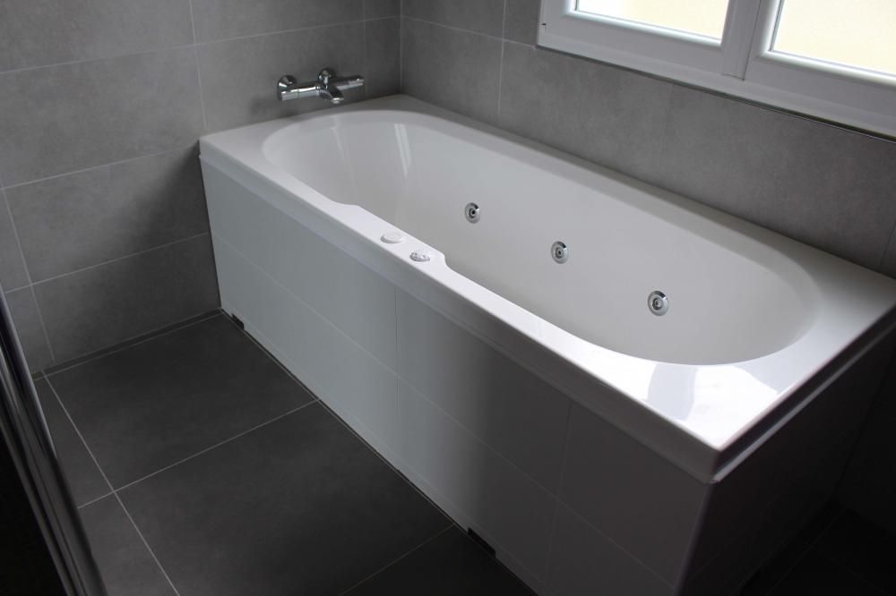 Baignoire à hydrojets