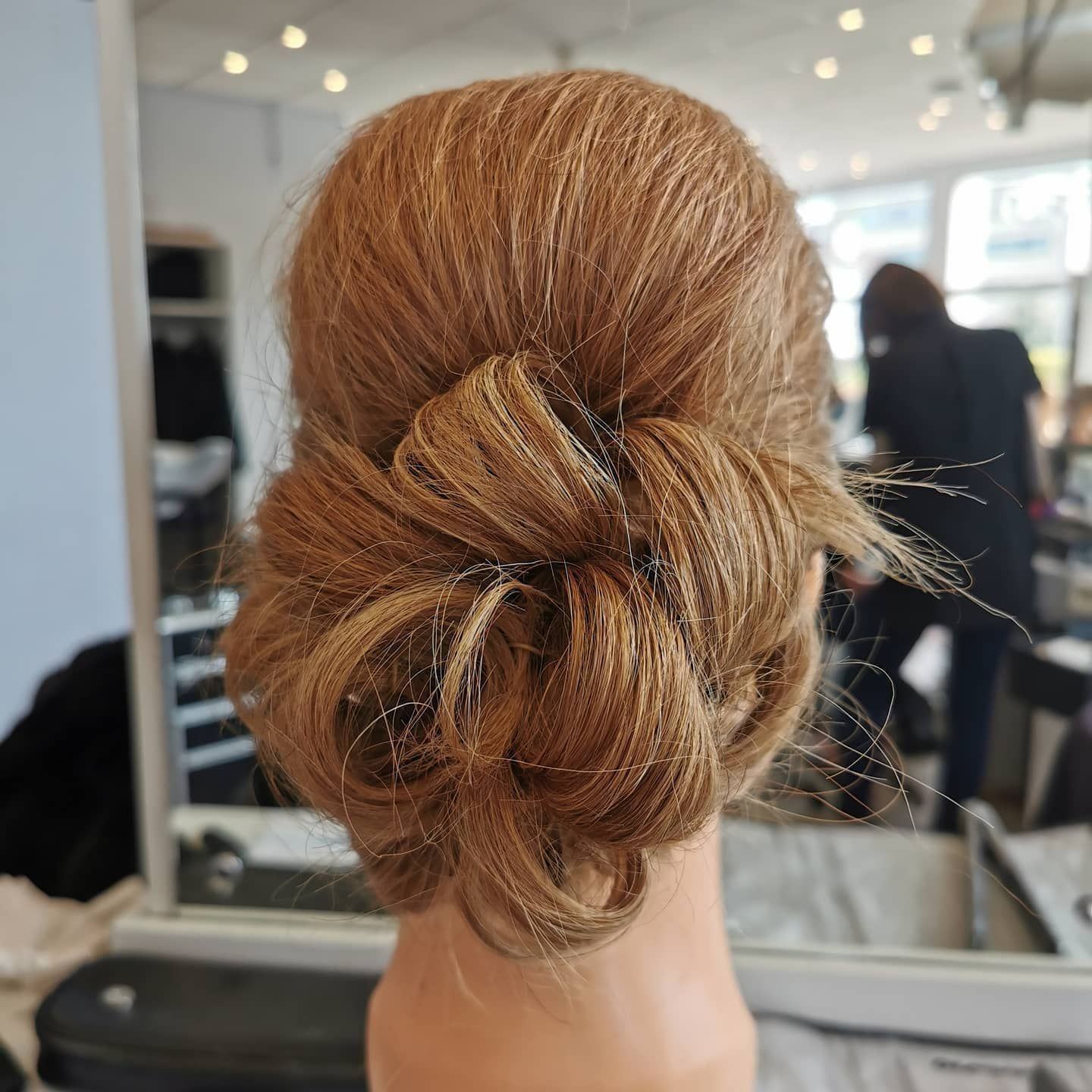Chignon bas.