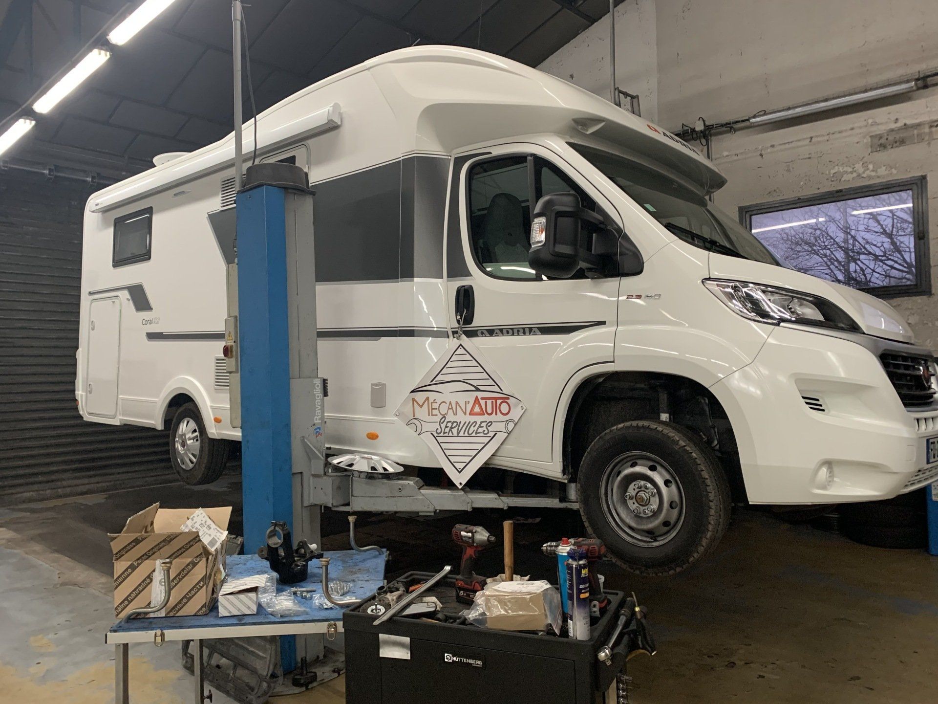 Atelier mécanique camping-car