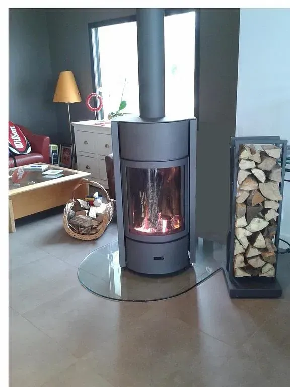 Poêle à bois Stûv 30 12kw (16410 Garat)