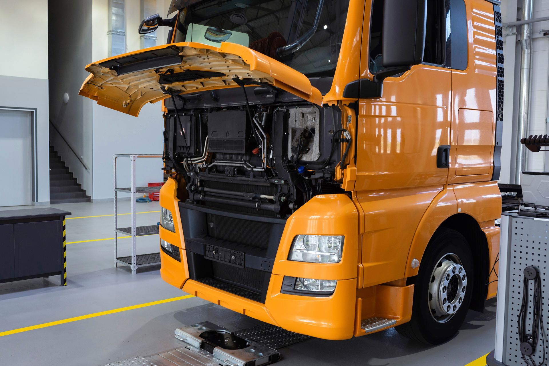 Camion examiné pour contrôle technique