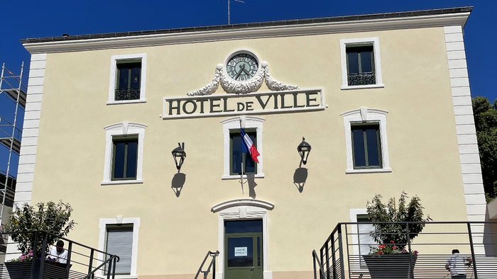 Façade de l'hôtel de ville