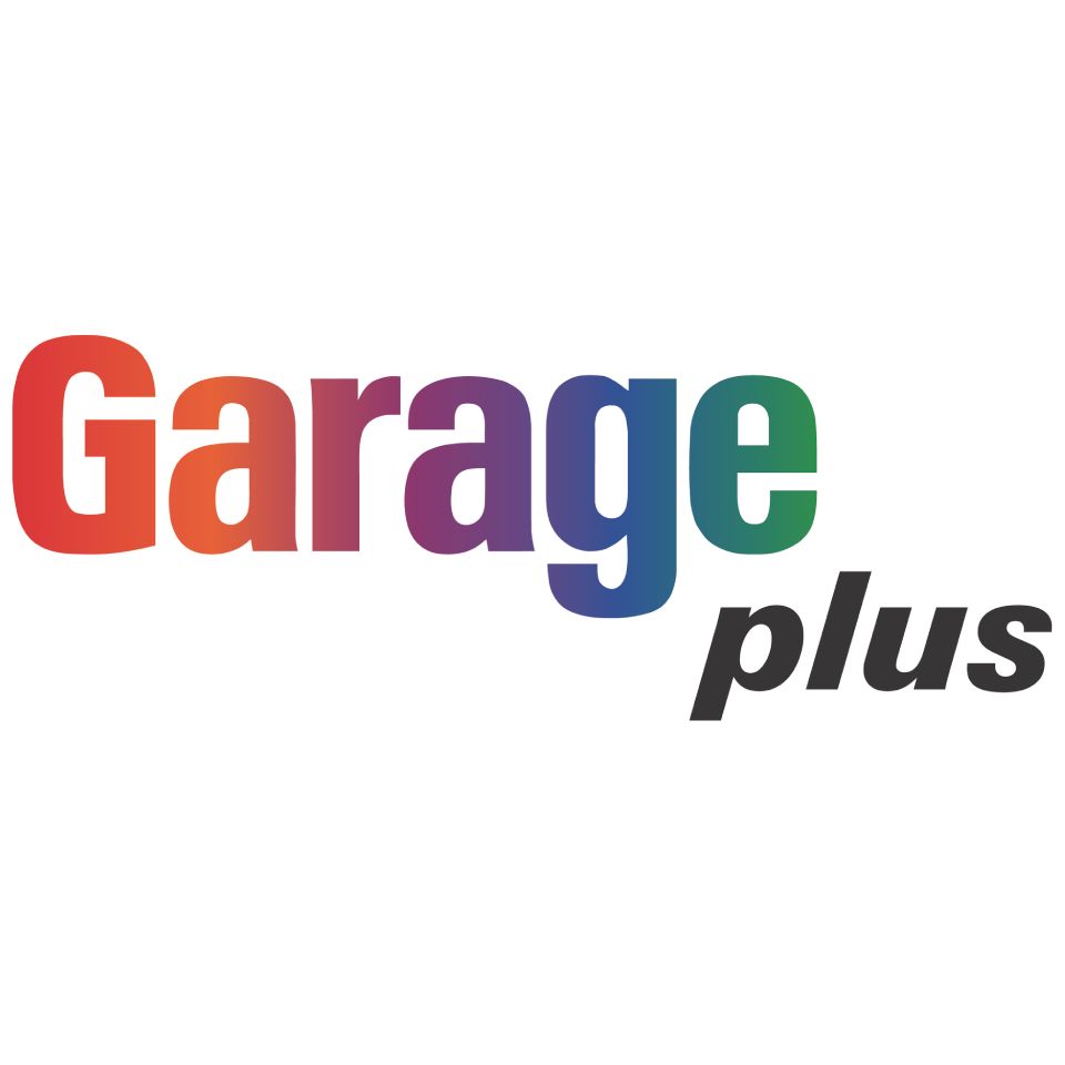 Logo Garage Plus in rosso, blu, verde e nero su sfondo bianco.