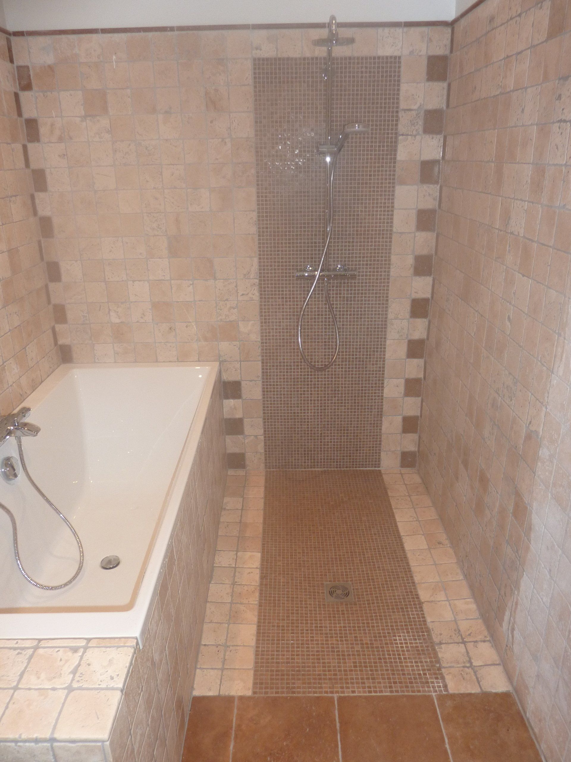 Faïence et carrelage douche italienne