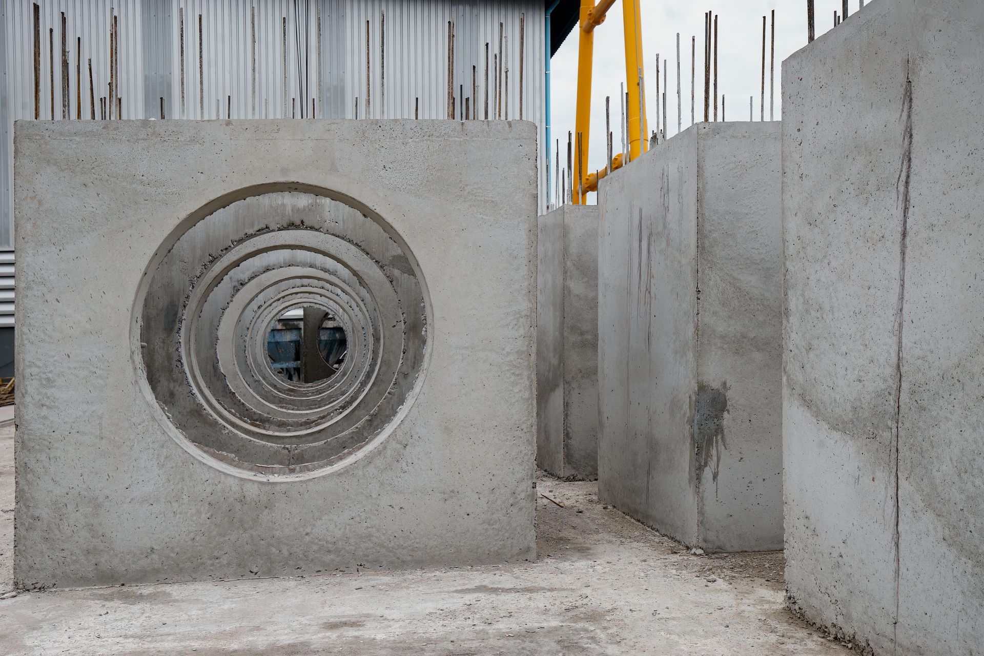 Structures en béton alignées