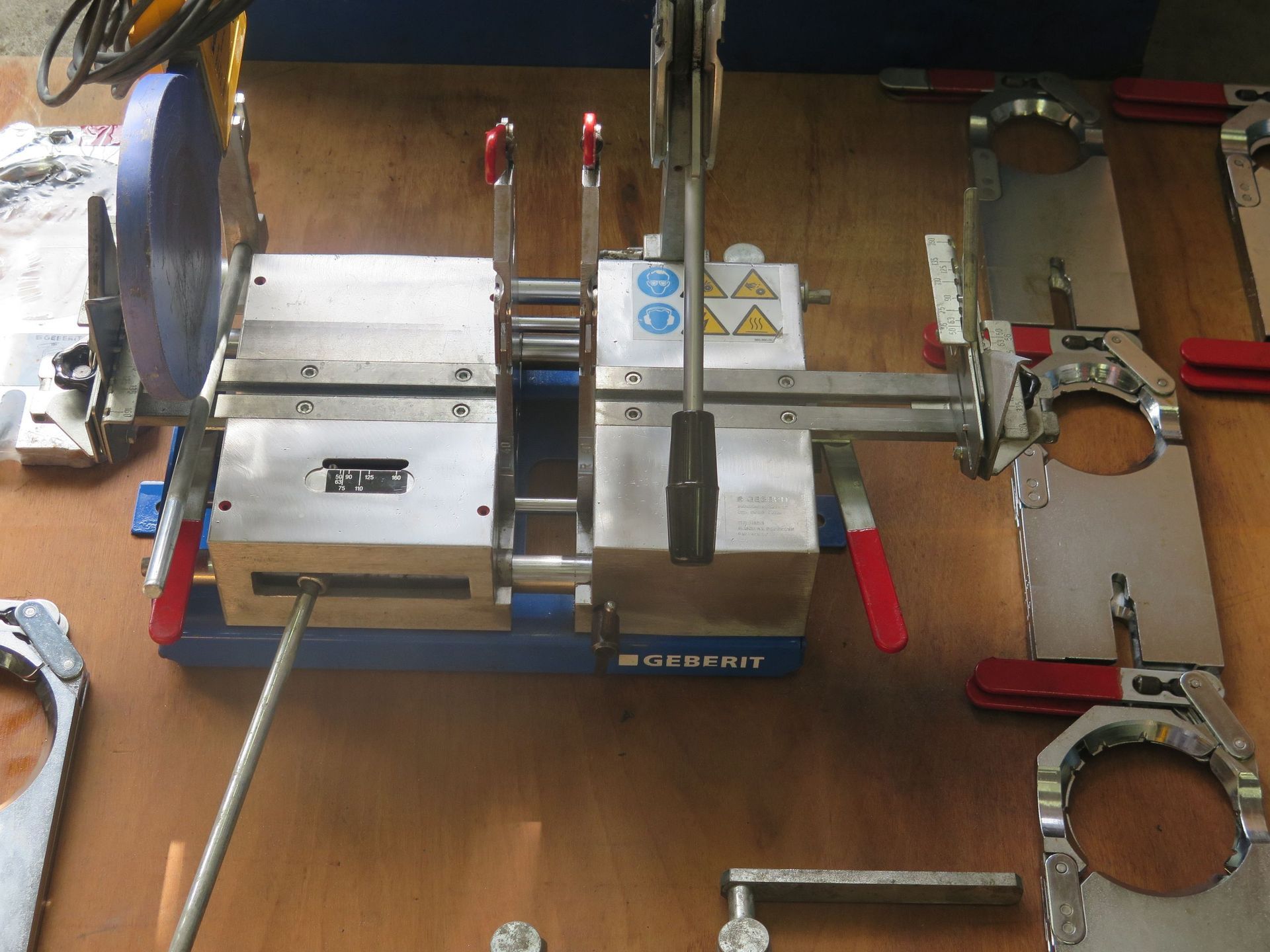 Occasions-Maschine - Derendinger Stefan