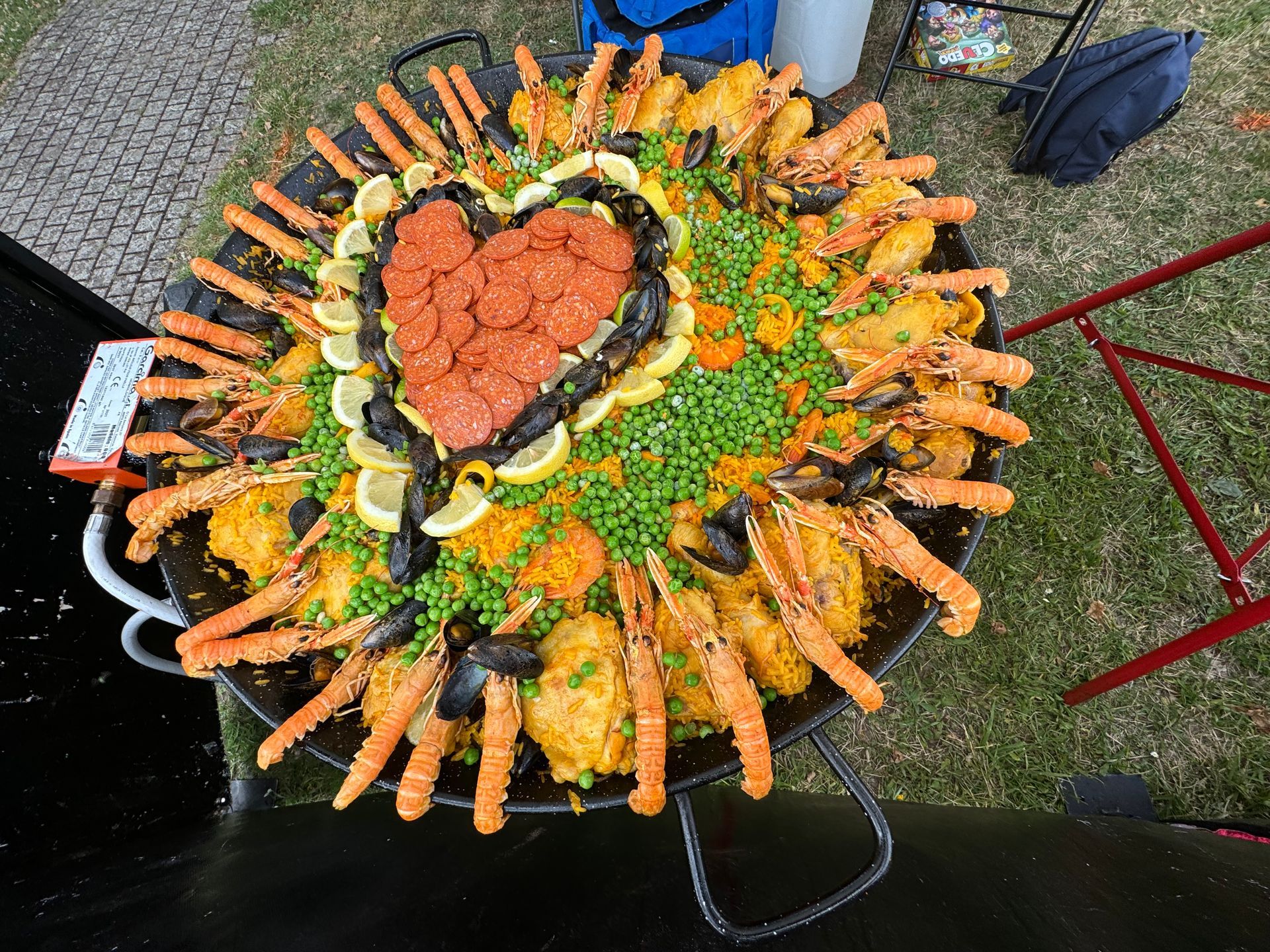 Grand plat de paella de Caporal traiteur