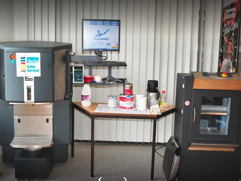 Farben und EBE GmbH Rehau | Farbenfachmarkt Farbenhandel Farben Lacke Maschinenlacke Grundierungen Vliesboden Tapeten Laminat Bodenbeläge Baumarkt Zubehör für lnnenausbau Malerzubehör