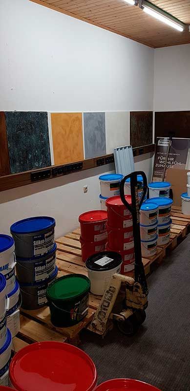 Farben und EBE GmbH Rehau | Farbenfachmarkt Farbenhandel Farben Lacke Maschinenlacke Grundierungen Vliesboden Tapeten Laminat Bodenbeläge Baumarkt Zubehör für lnnenausbau Malerzubehör