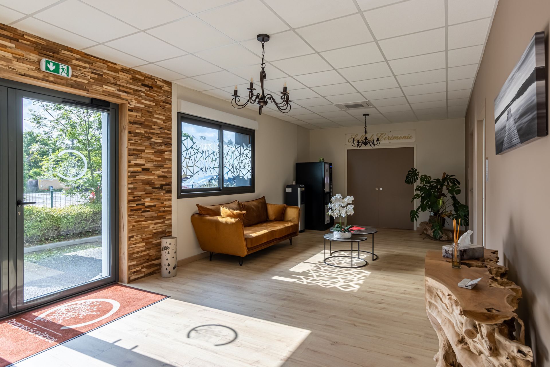 Entrée de notre salon funéraire