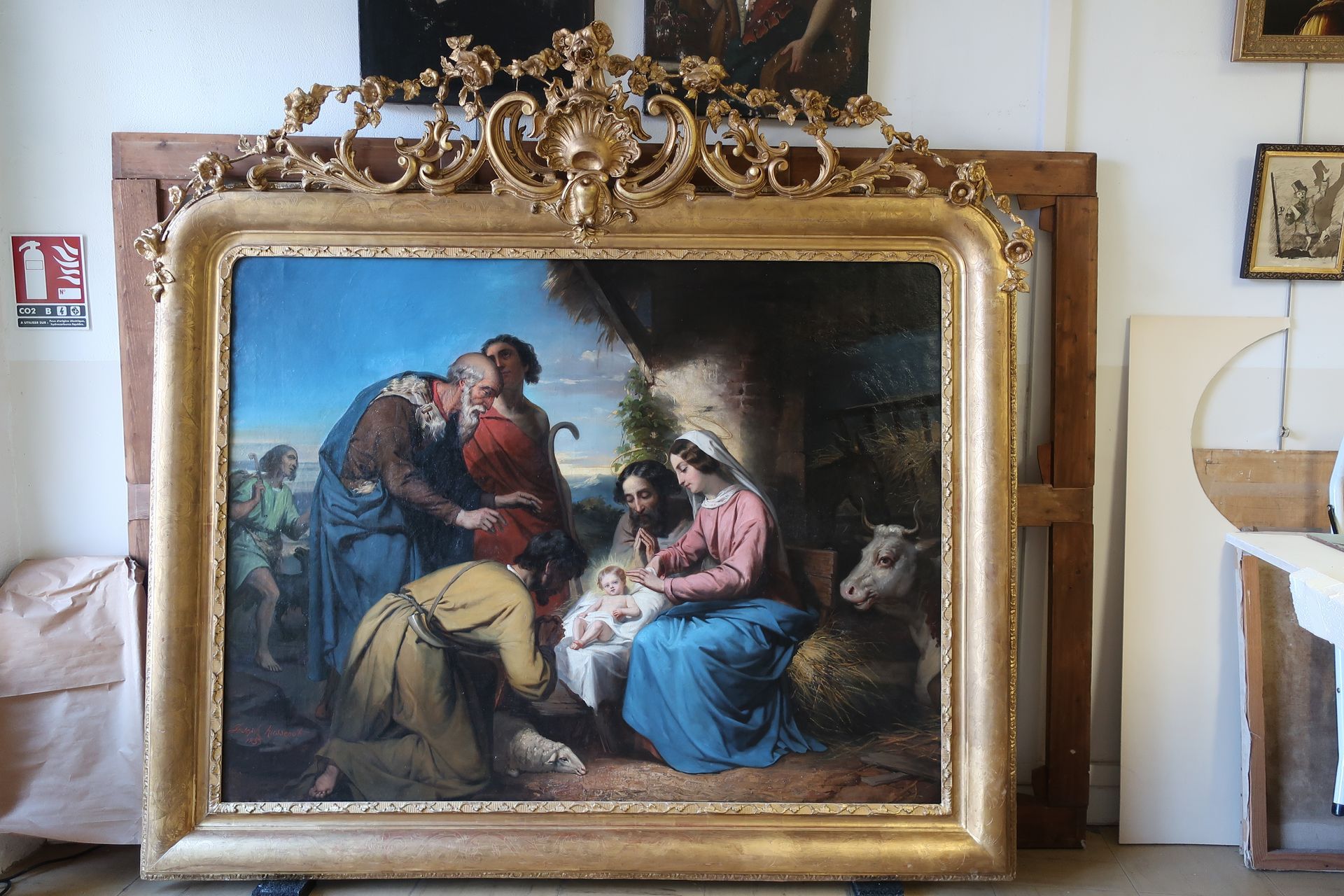 Grand cadre doré après restauration