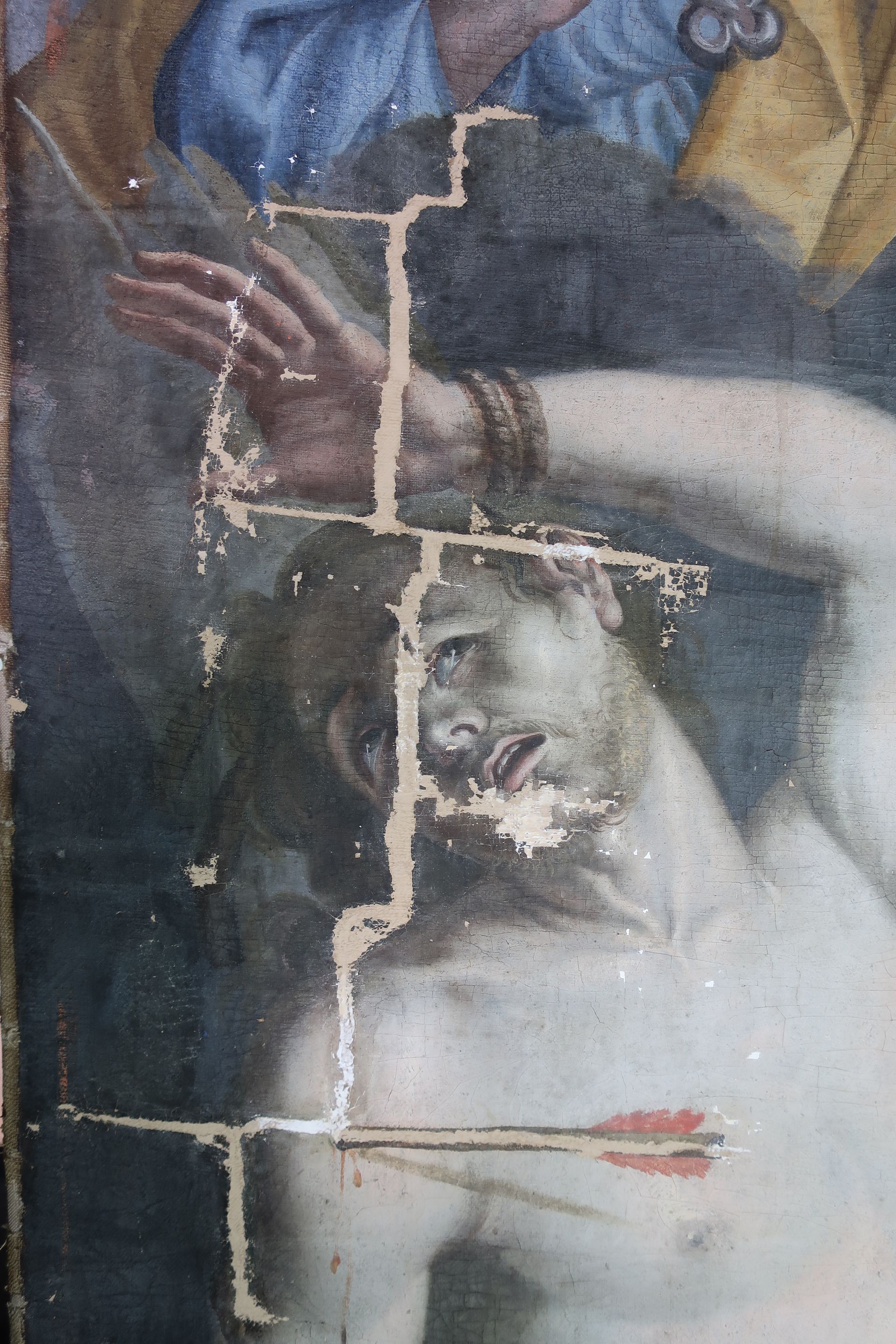 Restauration avant : homme avec flèche