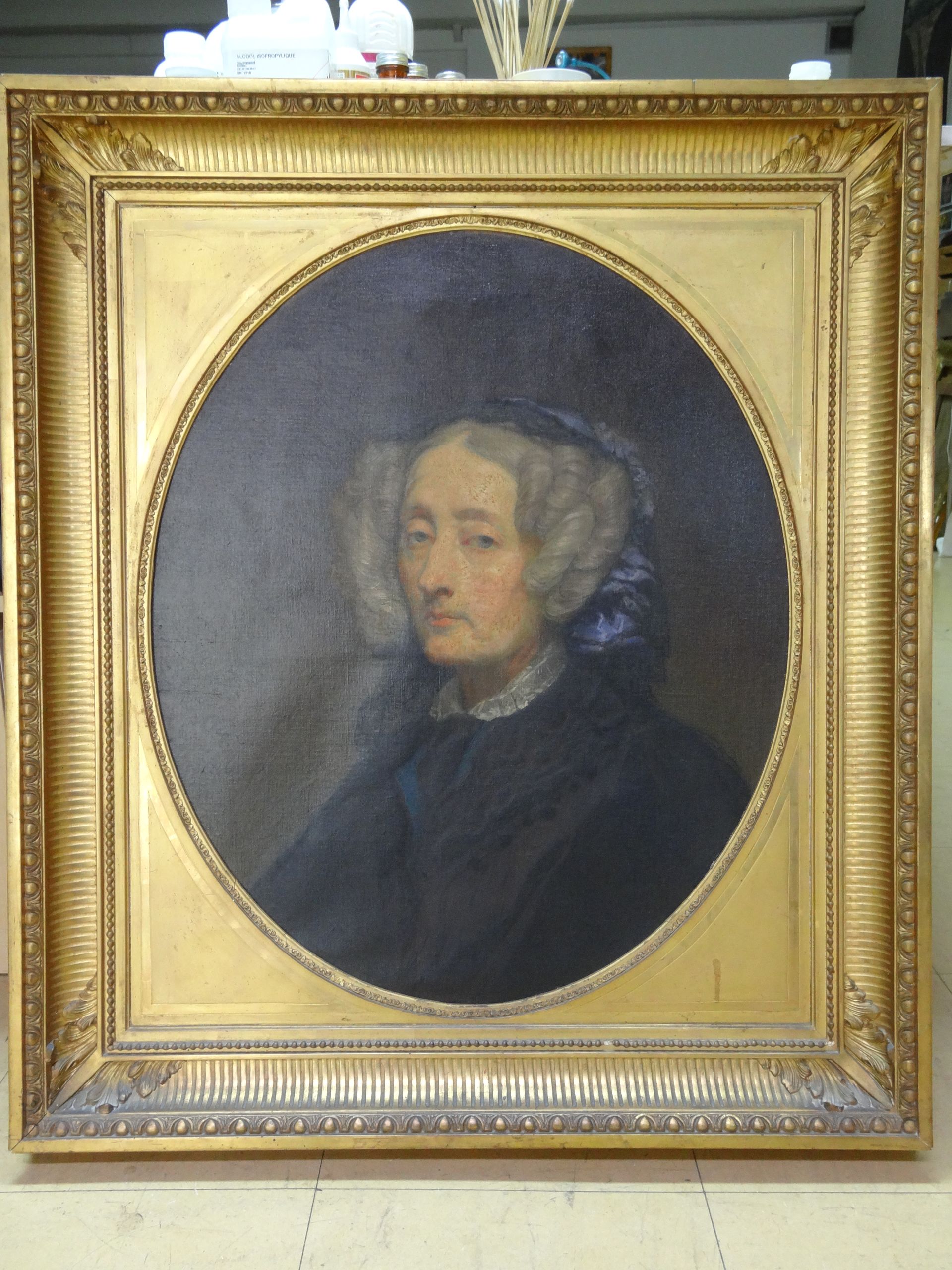 Restauration avant : portrait femme