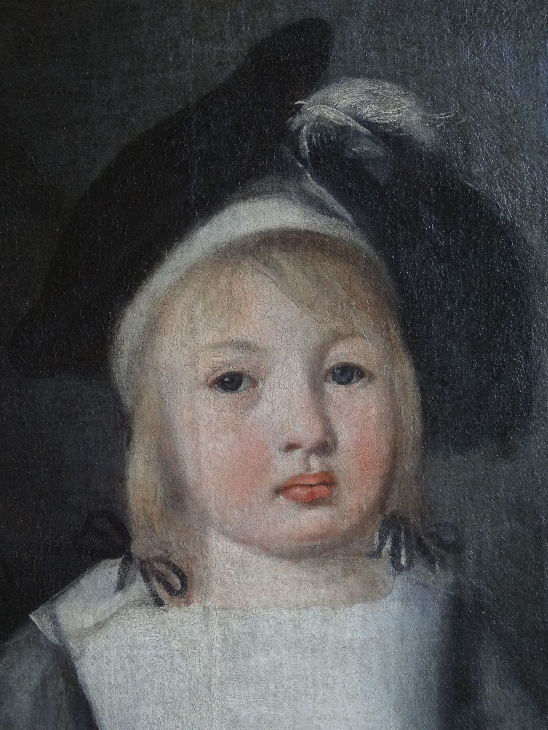 Restauration après : portrait petite fille