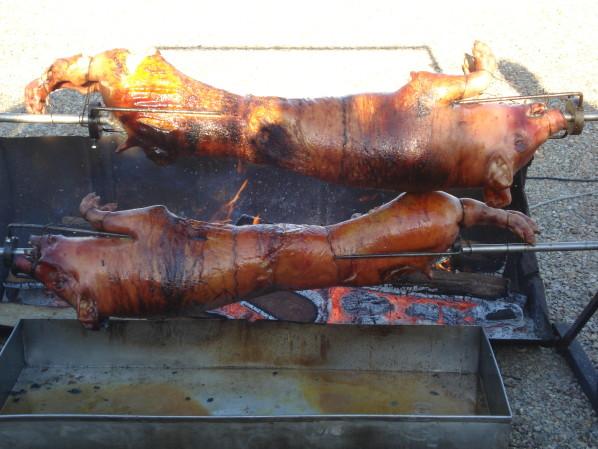 Le cochon de lait, la spécialité du traiteur Leroux à Montabon