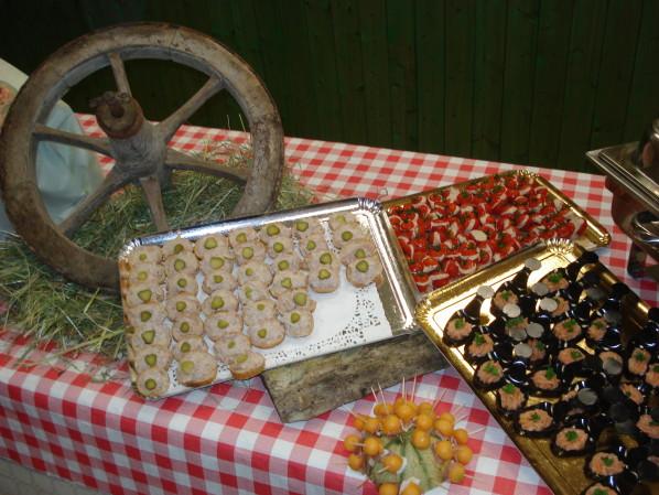 Buffet campagnard par le traiteur Leroux Thierry à Montabon