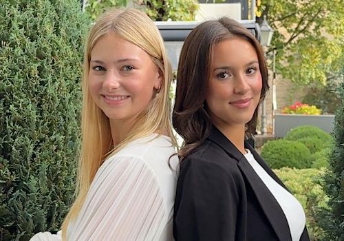 Julia & Jana
