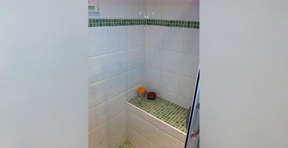 création d'un banc intérieur de douche