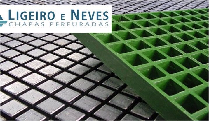 Grelha perfurada em metal e fibra de vidro verde, com o logotipo da empresa "Ligeiro e Neves".