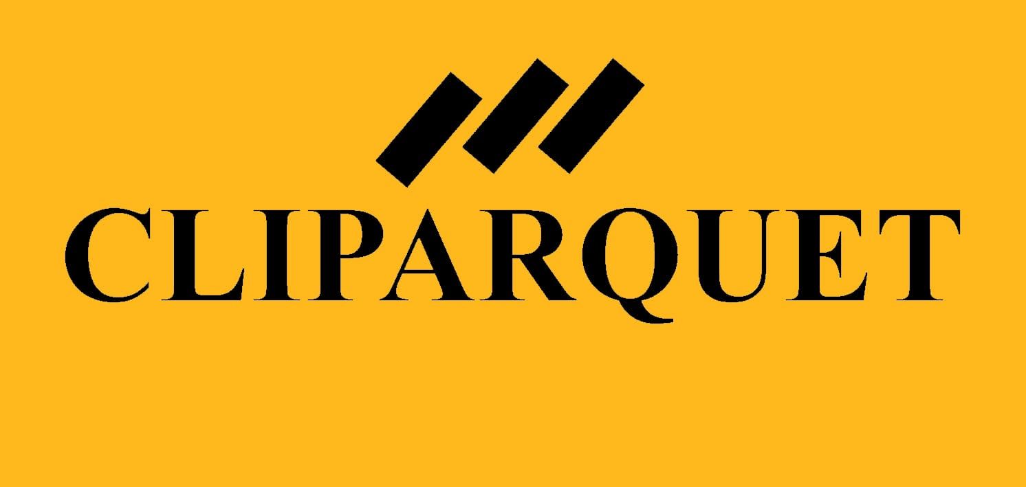 Logotipo con texto negro “CLIPARQUET” bajo tres líneas negras inclinadas, sobre fondo dorado.