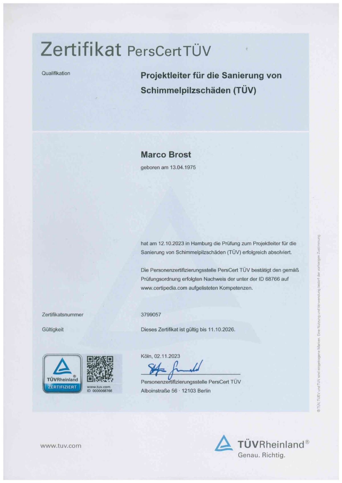 Ein Zertifikat mit der Aufschrift „Zertifikat Parscert Tov“