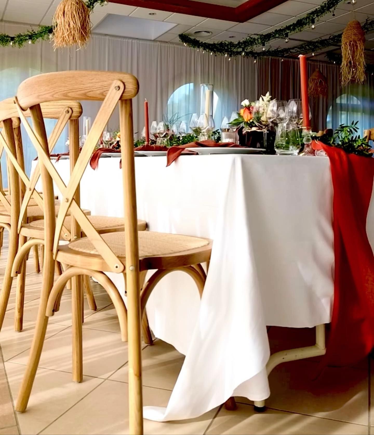 Mobilier, linge de table et décoration bohème