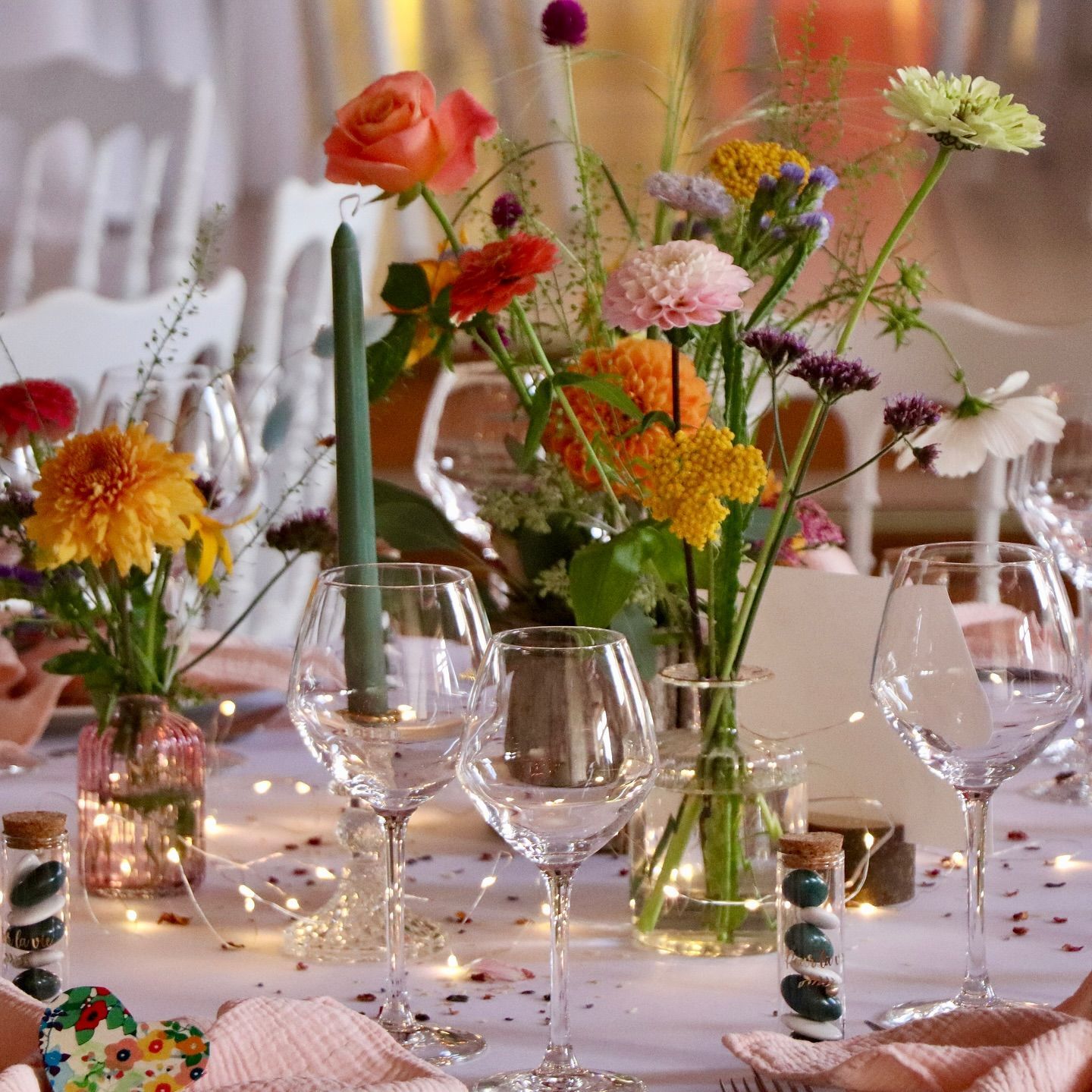 Vaisselle et décoration de table florale