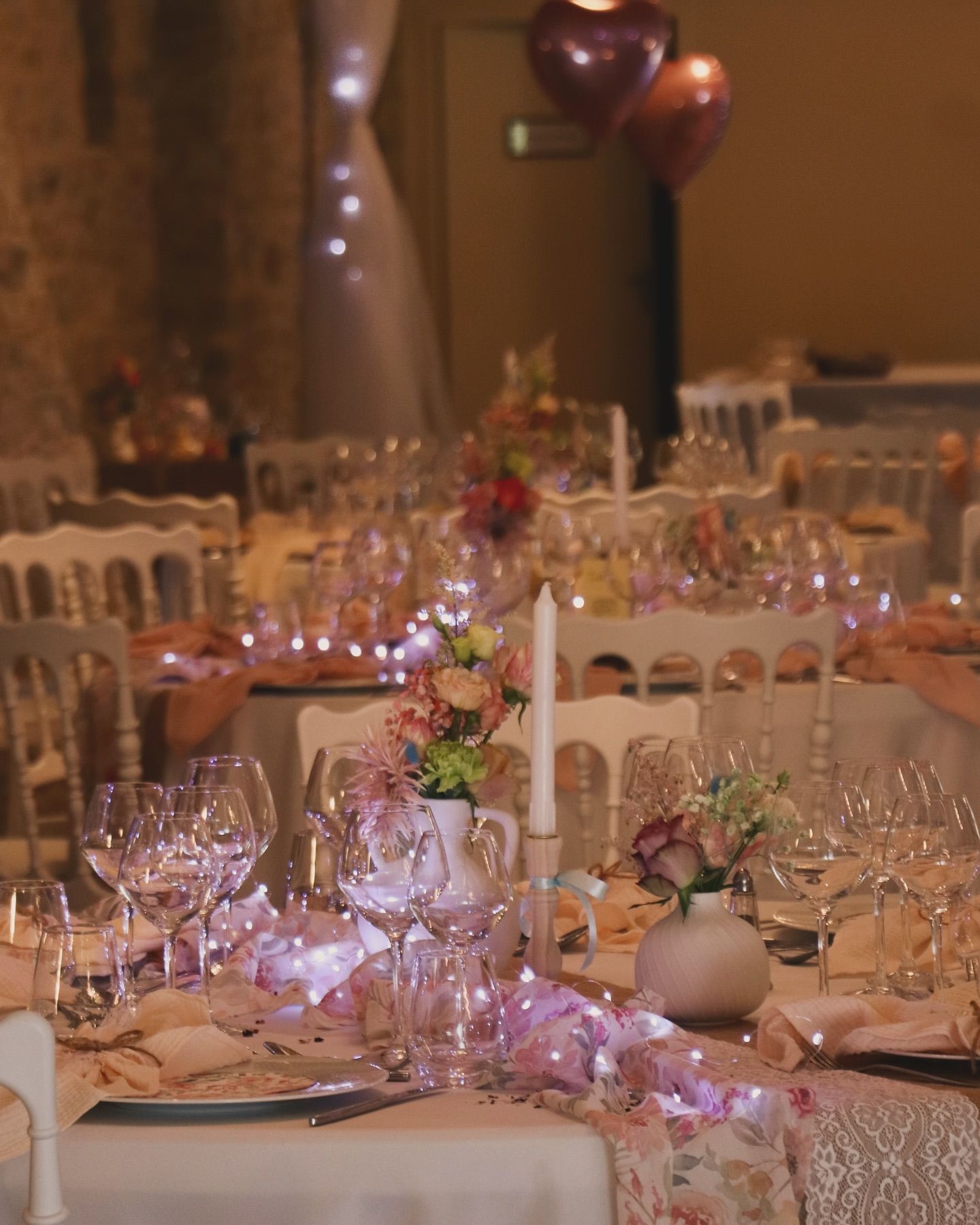 Décoration d'ambiance rose et scintillante