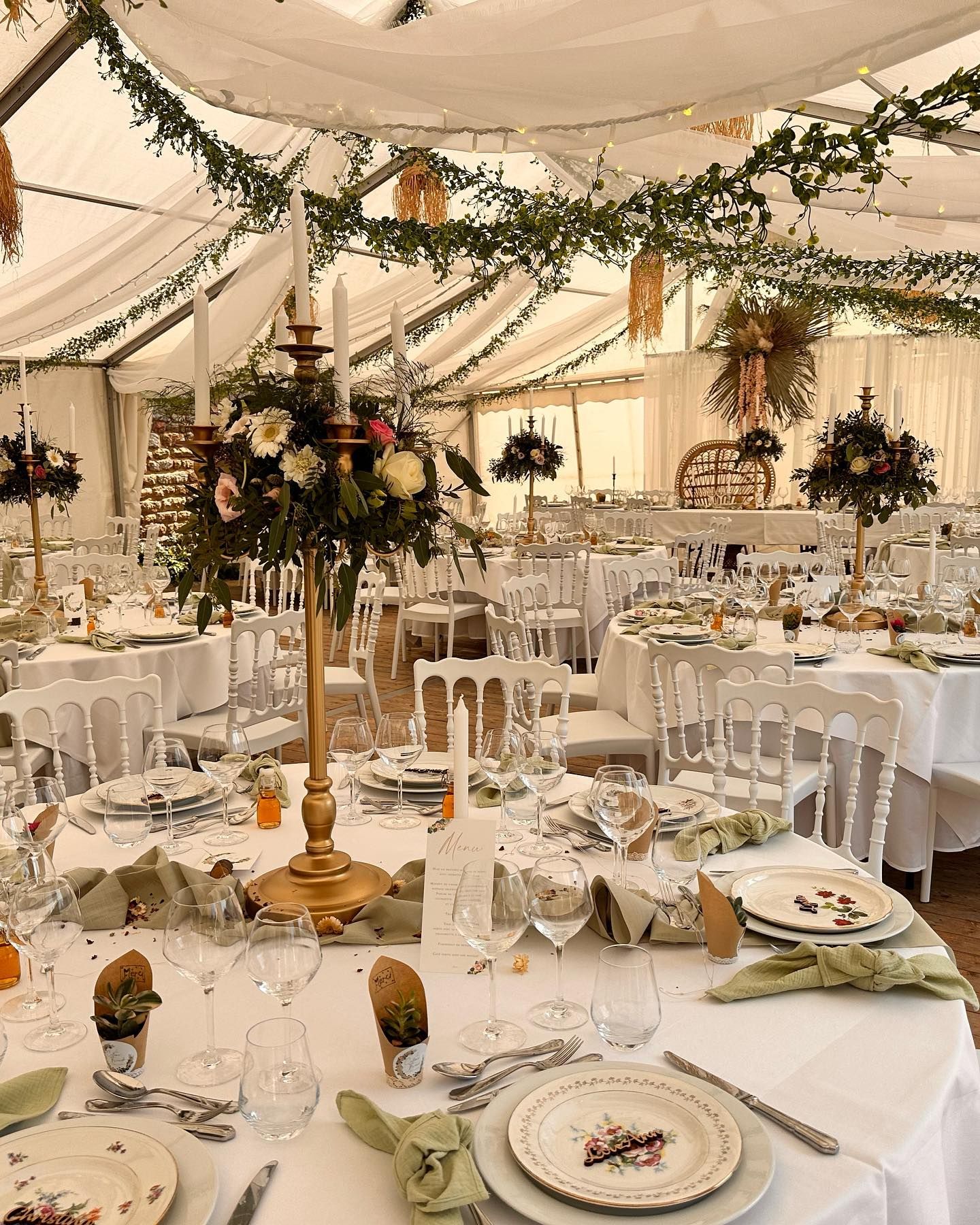 Réception sous un chapiteau