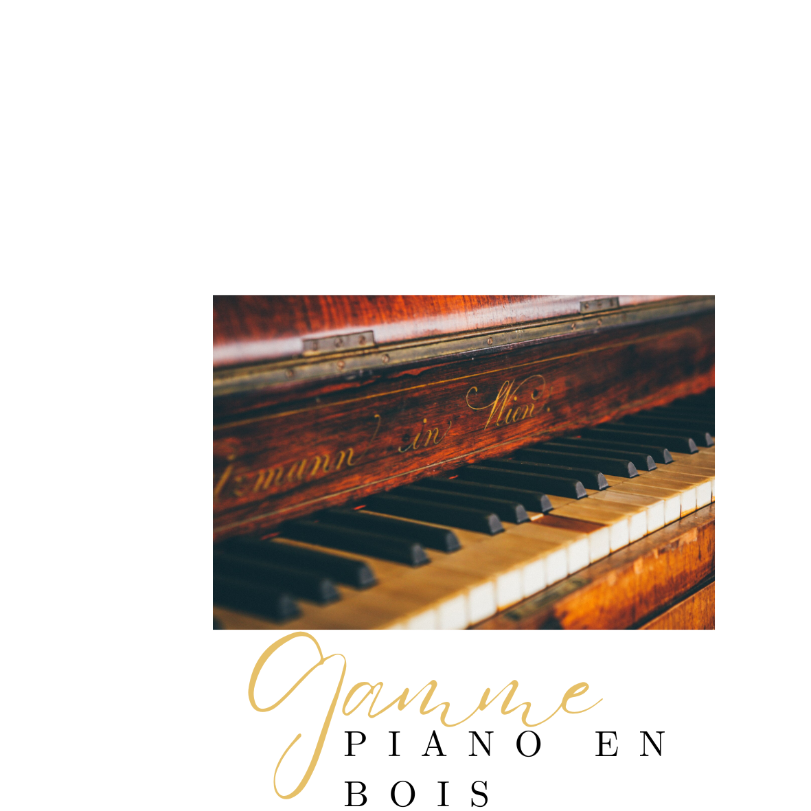 Piano en bois vintage