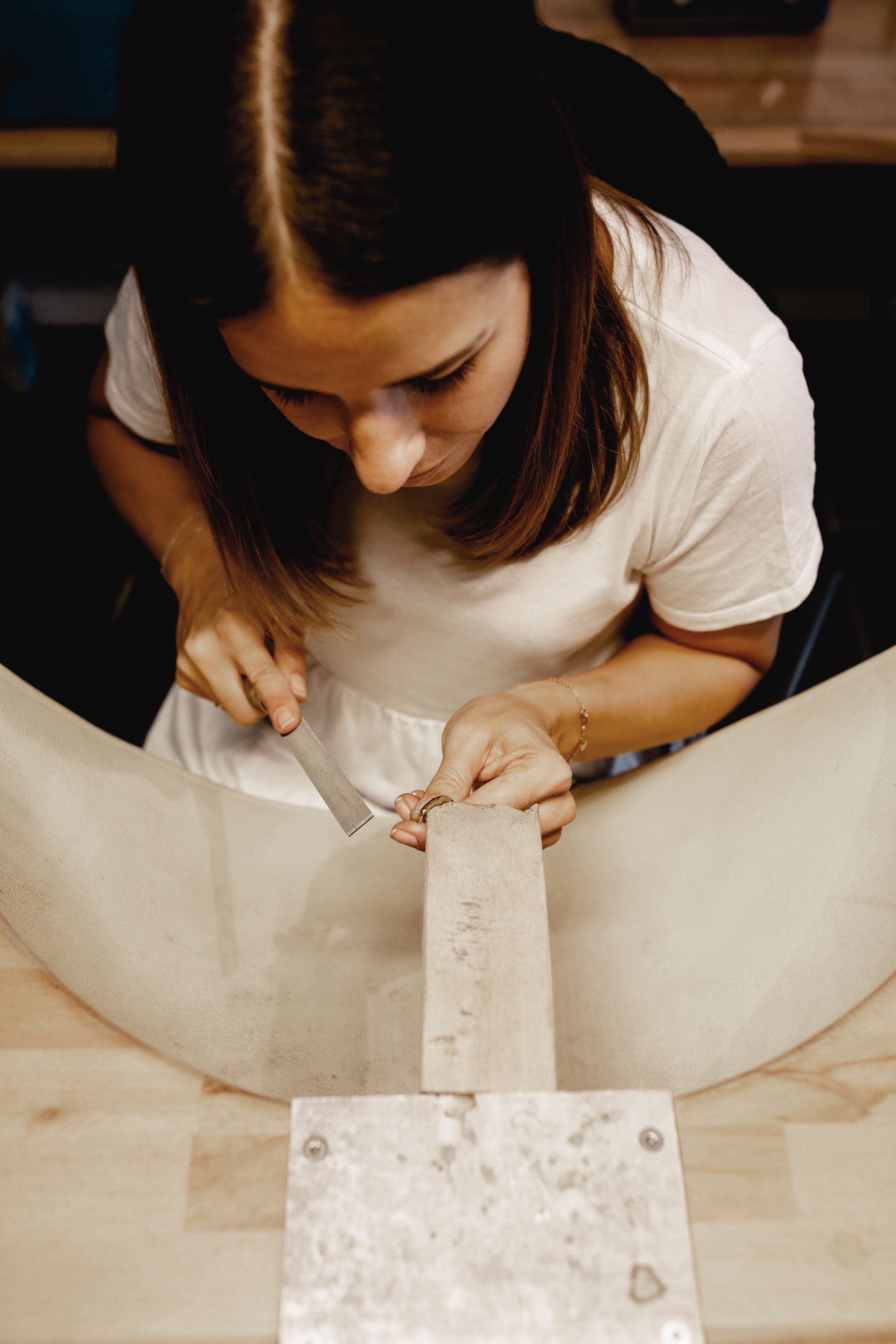 Zwei Frauen mit Goldschmuck