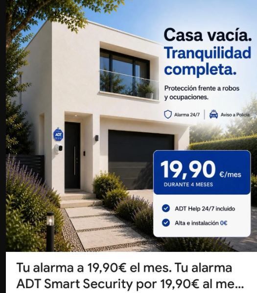 Casa vacía con alarma de seguridad; texto promociona protección 24/7 por 19,90 €/mes.