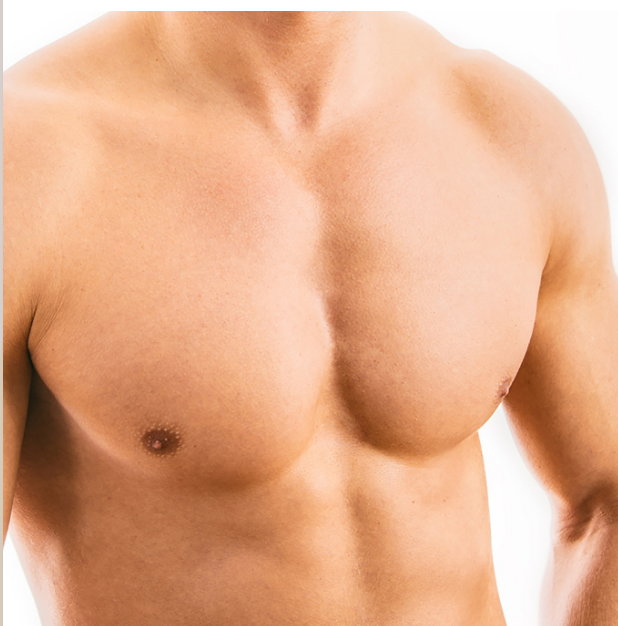 Se muestra el pecho de un hombre sin camisa.