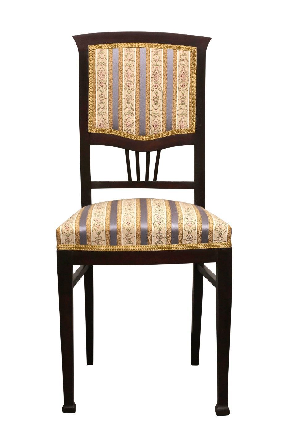 schwarzer Stuhl mit weißem Polster