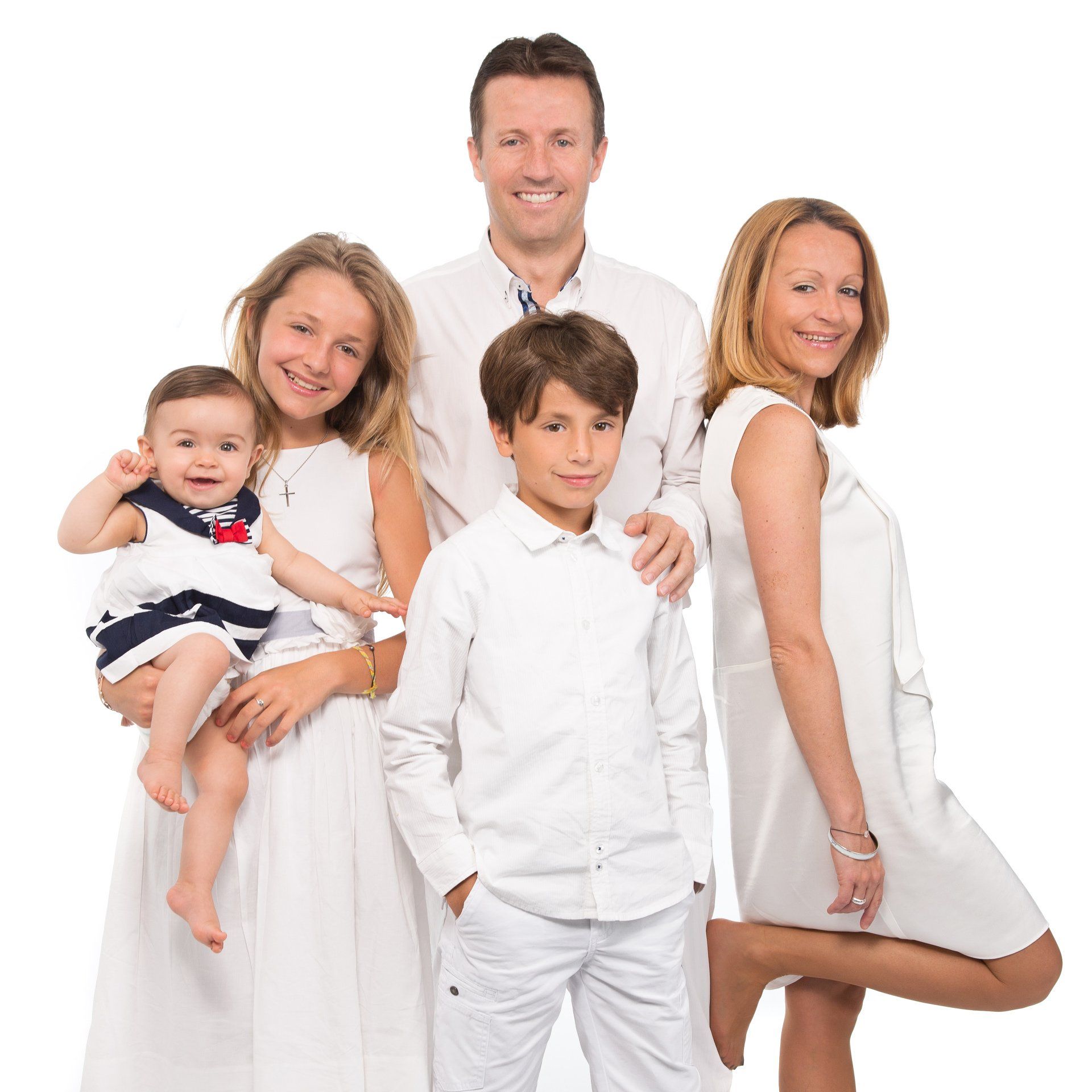 Photo de famille avec cinq personnes