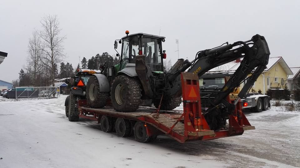 Raskaan kaluston siirto huoltoon, Uudenmaan Konehuolto Oy