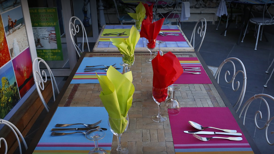 Table de la terrasse