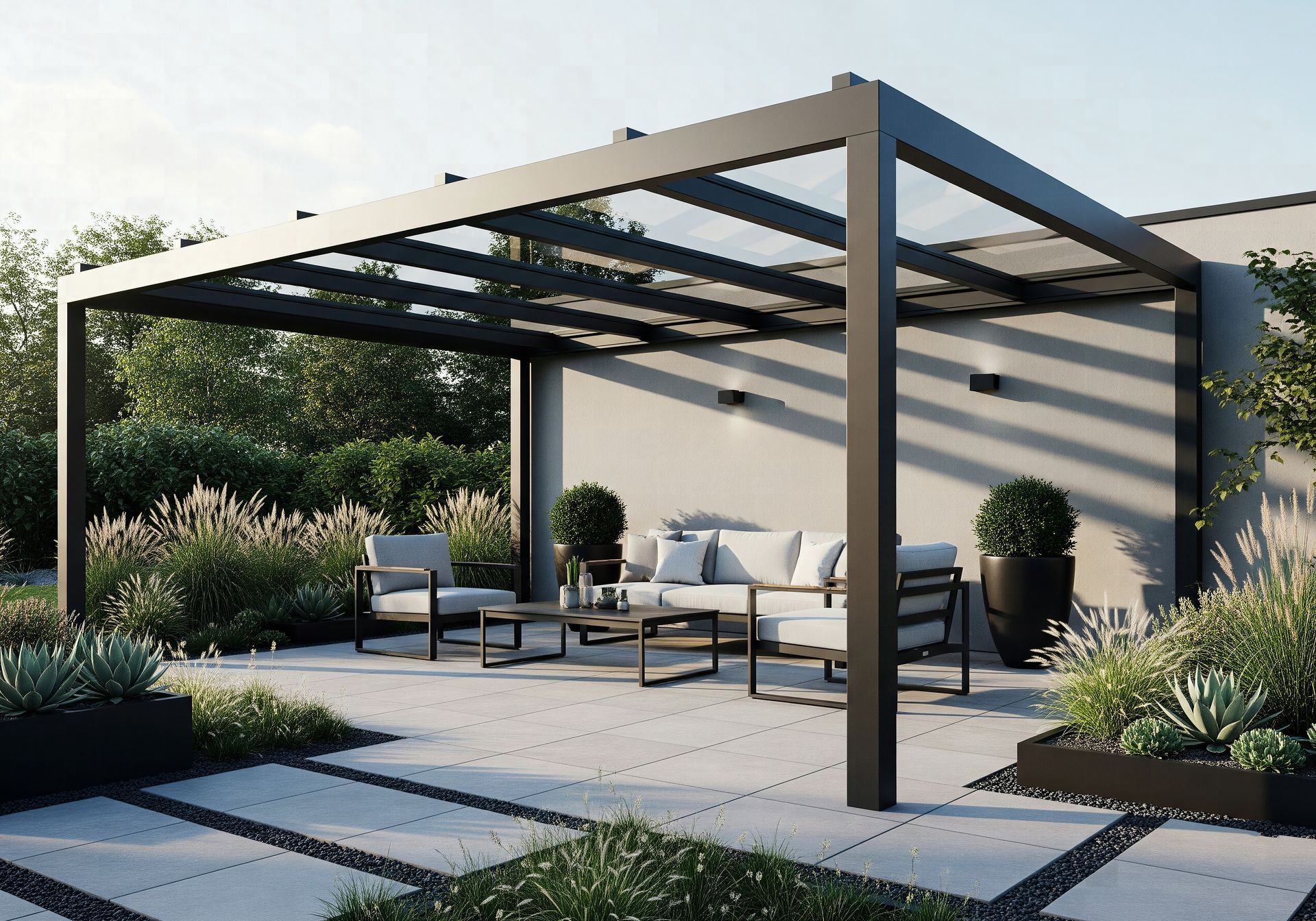 Pergola moderne avec sièges, plantes en pot et dalles de béton dans un jardin paysager