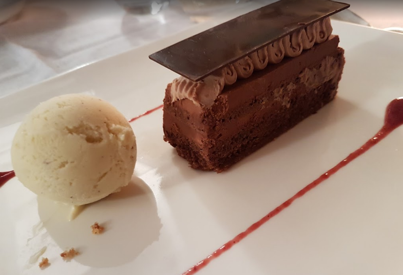 Dessert et boule de glace