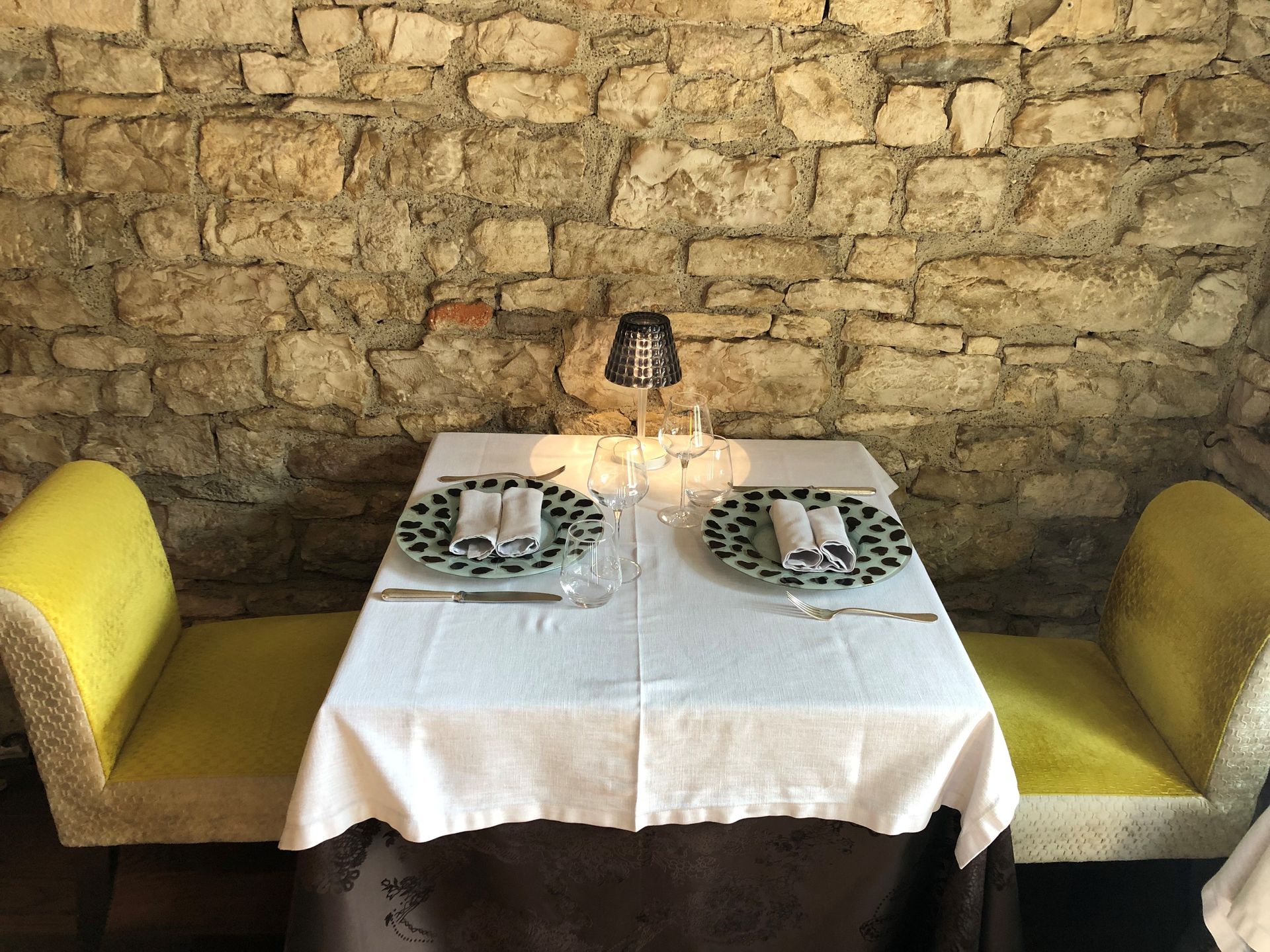 Table pour deux personnes