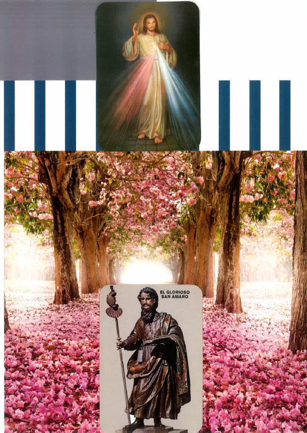 Jesucristo con rayos de luz, sobre un camino floral rosa y la estatua de San Bartolomé.