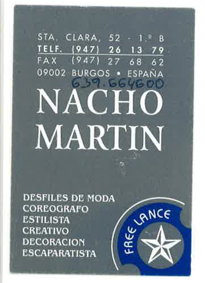 Tarjeta de presentación para Nacho Martín, Burgos, España, con servicios: desfiles de moda, coreografía y estilismo. Fondo gris oscuro con logotipo azul.