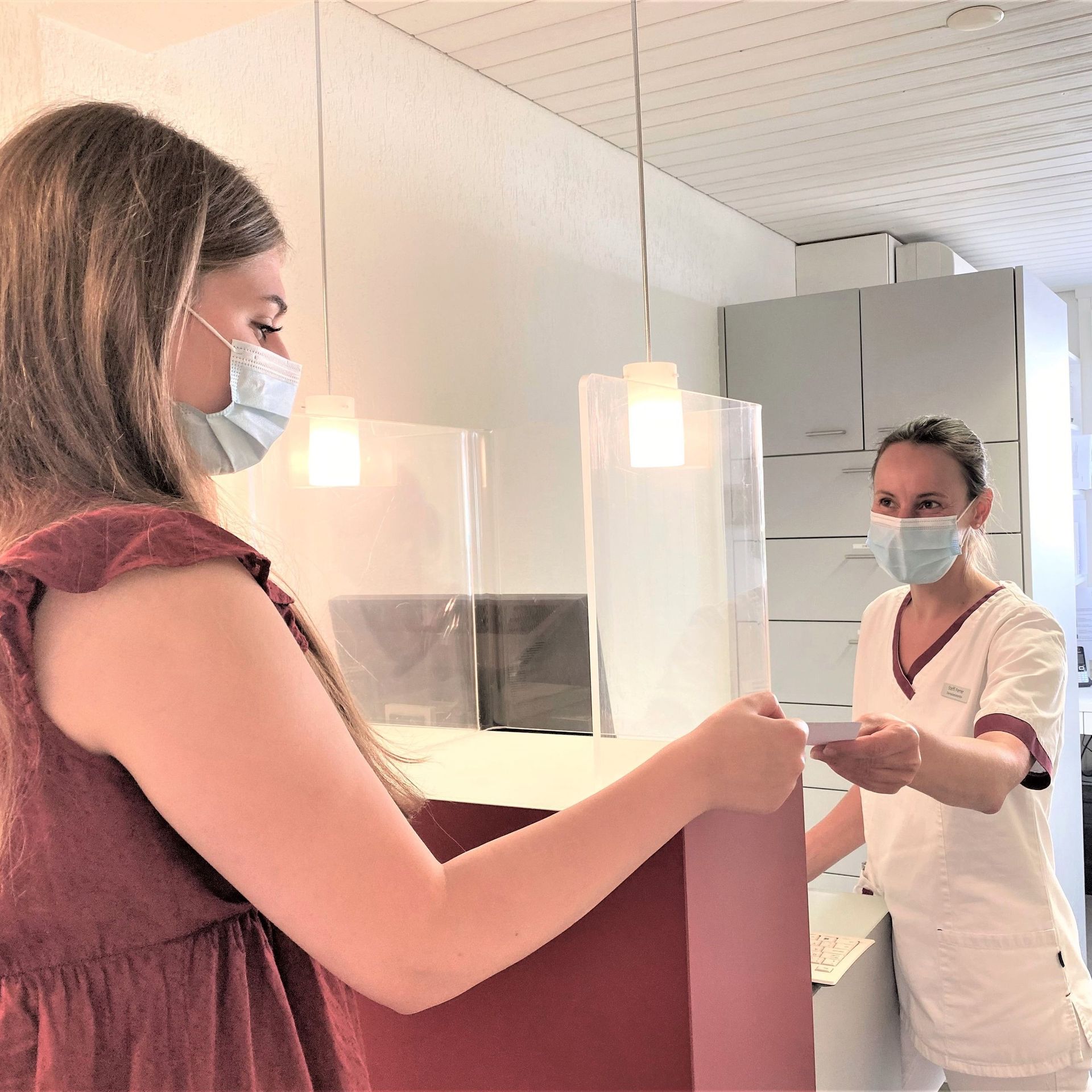 Behandlung1- Praxis Schindellegi Zahnärztinnen