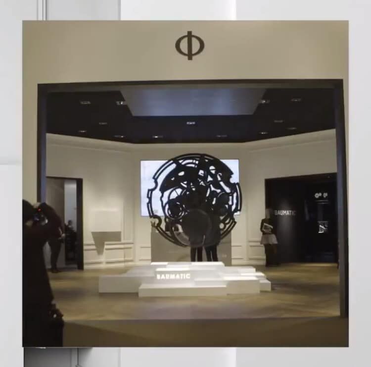 Ein Schild mit dem Buchstaben „f“ darauf