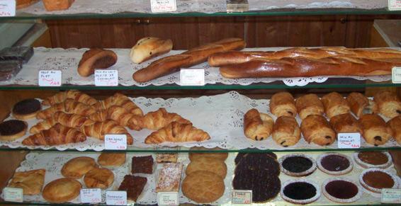 Croissants et pains au chocolat avec Aux Délices de la Halle à Maringues