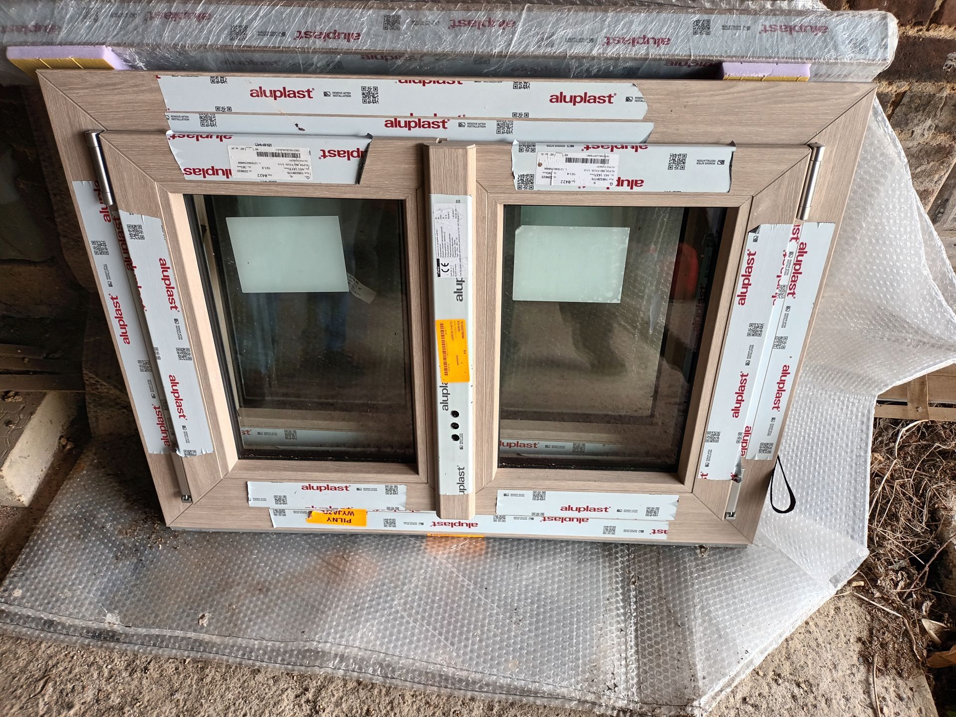 FENETRE 2 V AVEC OB RAL CHENECLAIR VEINE