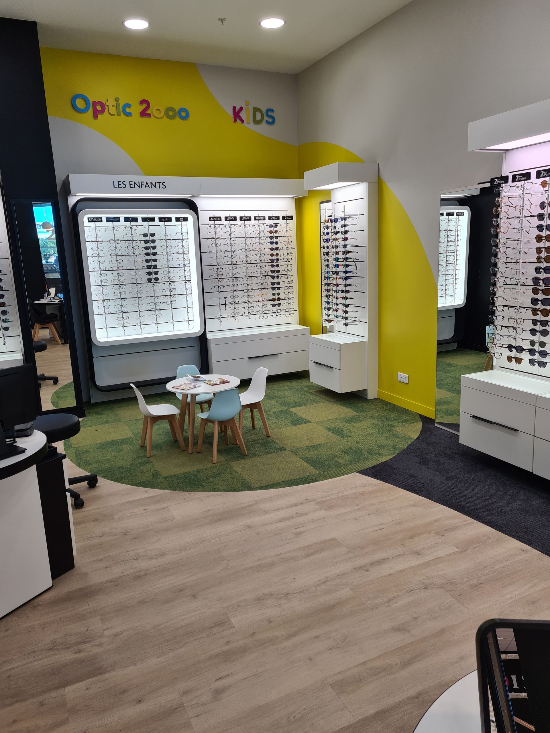 Zone enfant pour magasin d'opticien