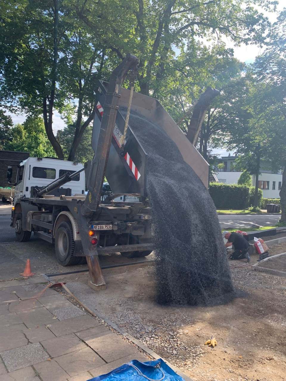 Kipper von MEBA Containerservice