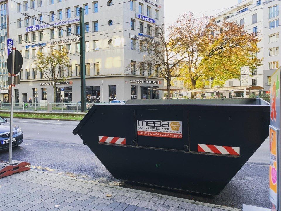 Abfall-Container von MEBA Containerservice