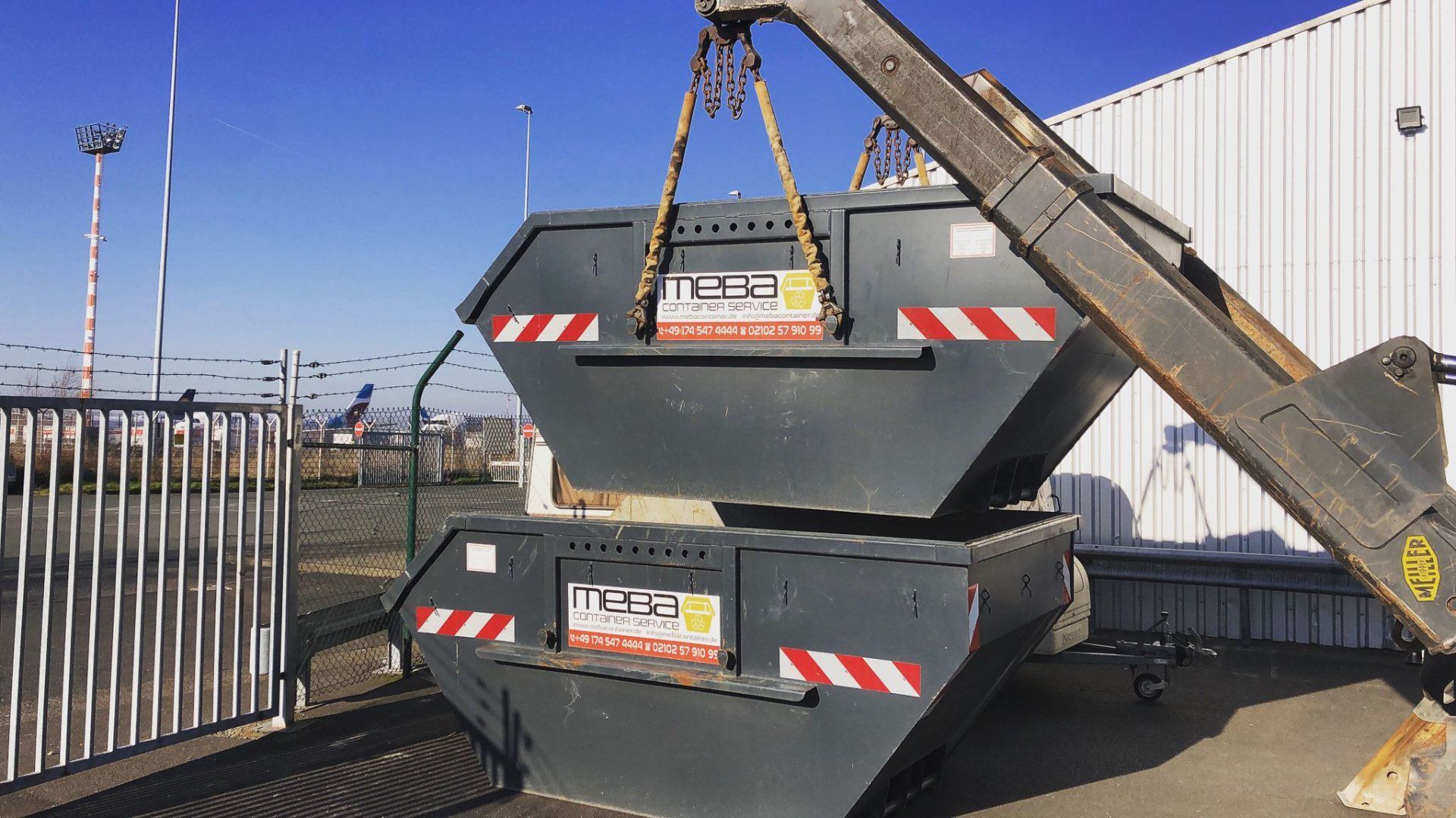 Abfall-Container von MEBA Containerservice